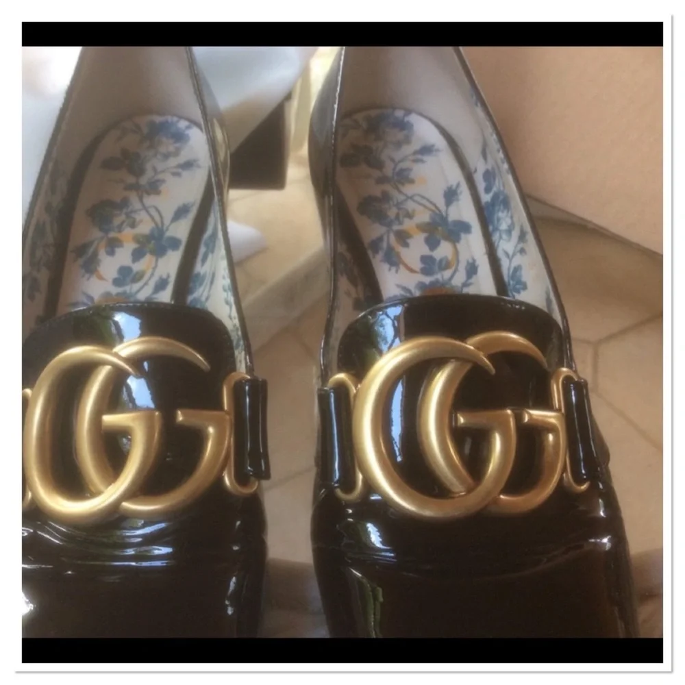 Gucci Double G Logo Victoire Patent Leather Low Block Heel size 35(5) - Picture 2 of 11